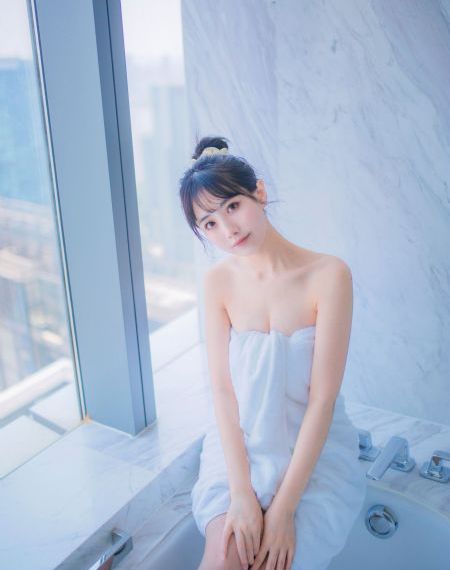 华丽外出电影完整版_中英字幕1080
